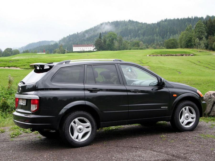  SsangYong Kyron 2005 года  (фото 12 из 16)